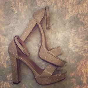✨Glittery Platform Heels✨
